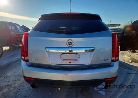 2013 Cadillac Srx z USA, uszkodzony, nr VIN 3GYFNAE34DS648230